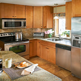 Wolf Classic Dartmouth Honey Stain Shaker Brown Door Sample