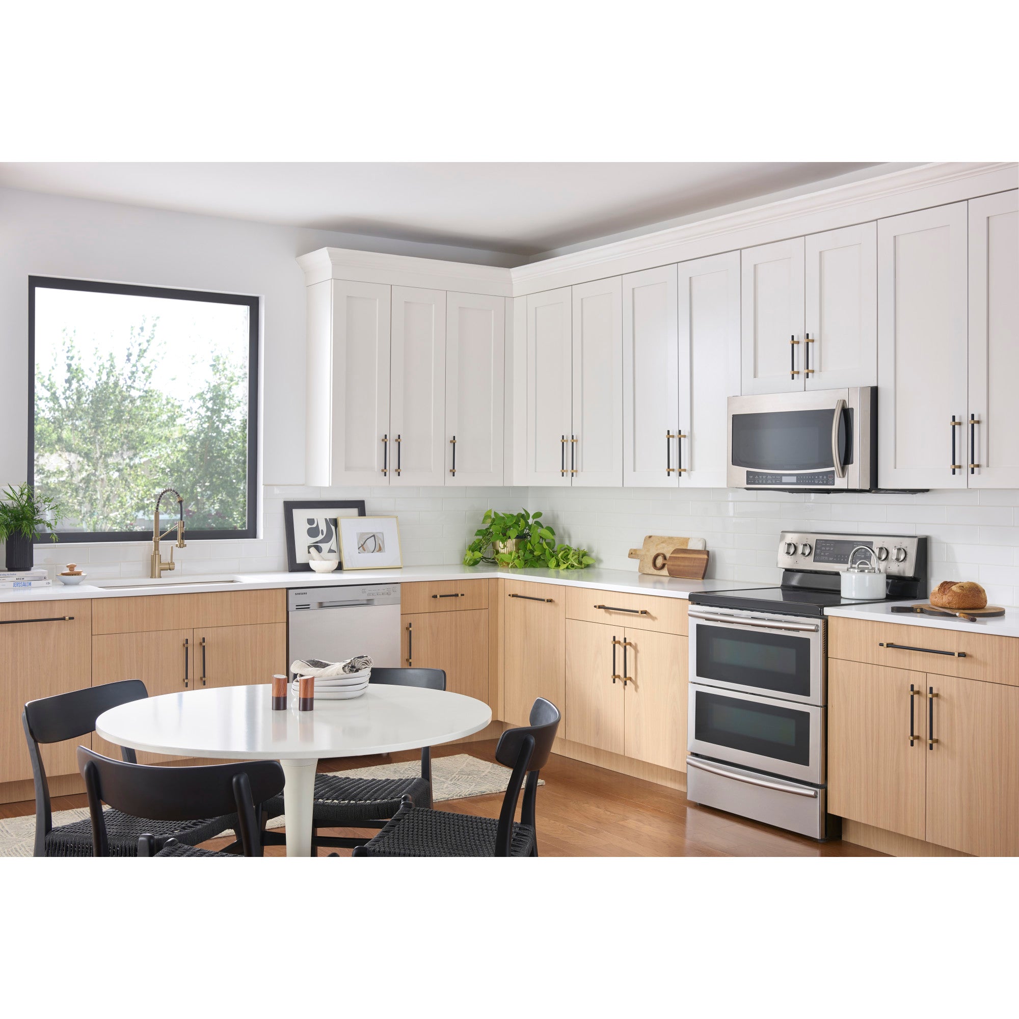 no-image-2048-a2addb12