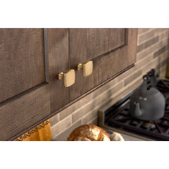 Griffin 1-3/8" Length Square Knob