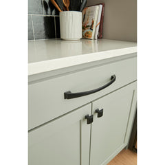 Roman 1-1/4" Length Square Knob